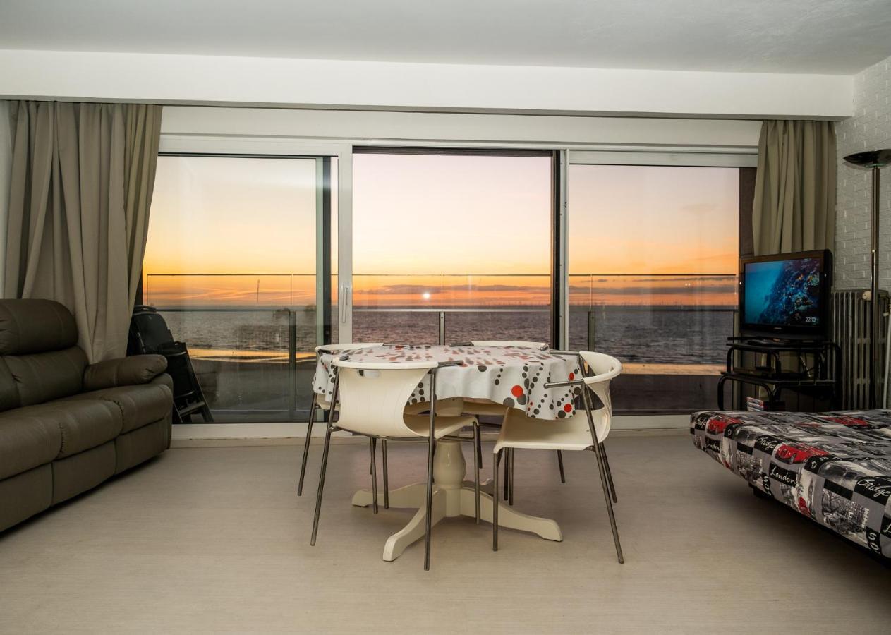 Moderne Studio Met Zeezicht Naast Casino Blankenberge Lägenhet Exteriör bild